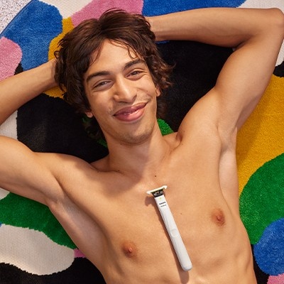 Golarka do miejsc intymnych pomaga w szybkim i łatwym pozbyciu się włos&oacute;w.