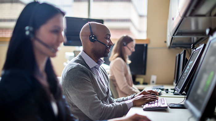 Systemy z ruchomym ramieniem&nbsp;C &mdash; kontakt