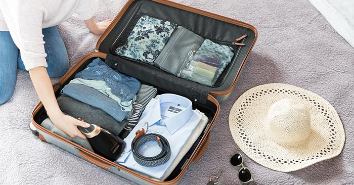 Parownica do ubrań dobrze sprawdza się w podr&oacute;ży