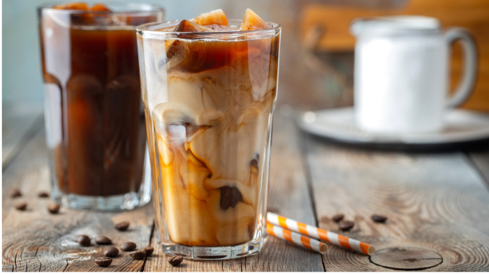 Kawa cold brew a kawa mrożona &ndash; czym się r&oacute;żnią?