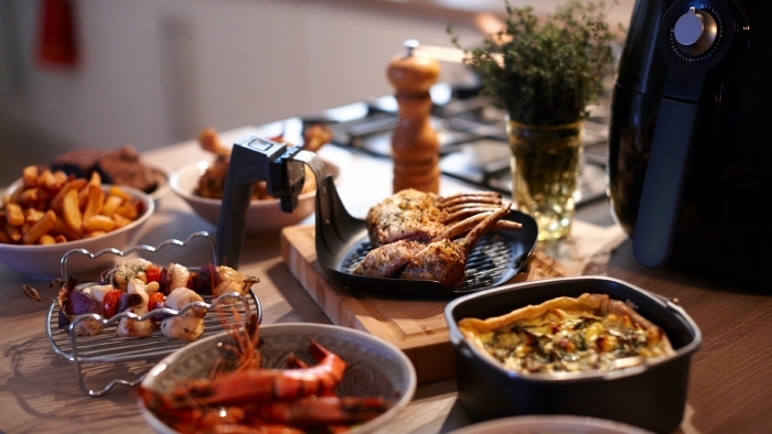 Kombiwar czy frytkownica beztłuszczowa &ndash; czym się r&oacute;żnią?