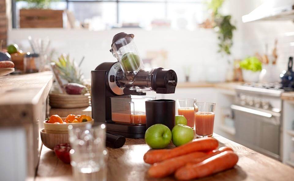 Wyciskarka do sok&oacute;w warzywno-owocowych.