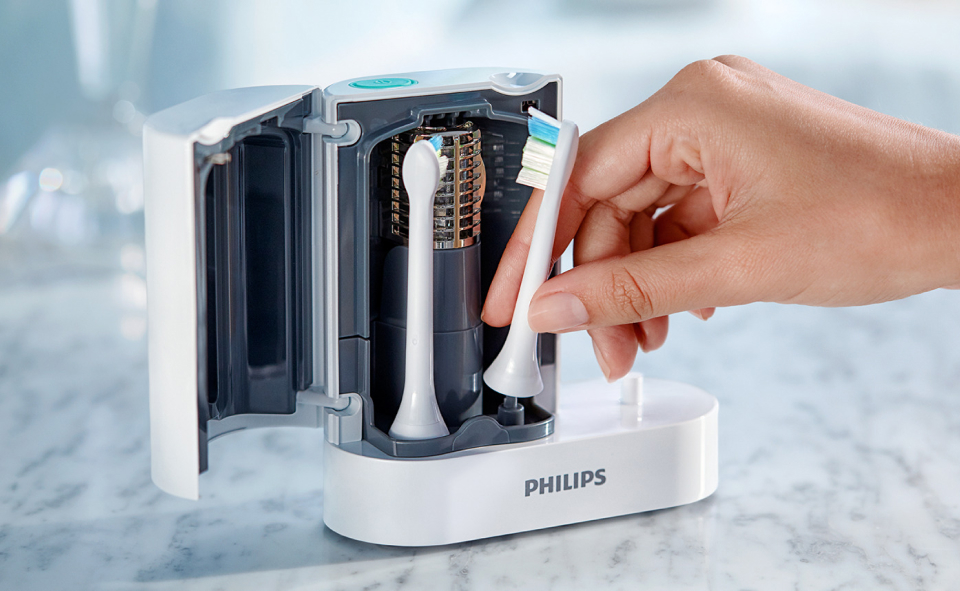 Szczoteczka soniczna, kt&oacute;ra dzięki regularnej wymianie gł&oacute;wek pomaga zapobiegać leukoplakii
