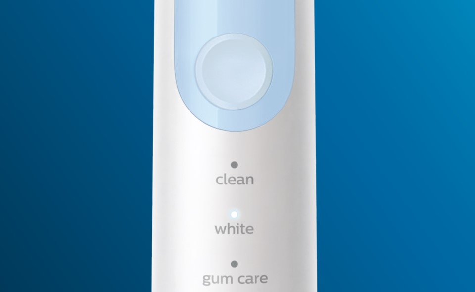 Funkcja rozjaśniania zębów w szczoteczce sonicznej.