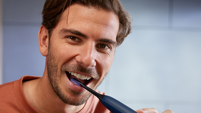 Jaką szczoteczkę wybrać do wrażliwych dziąseł?