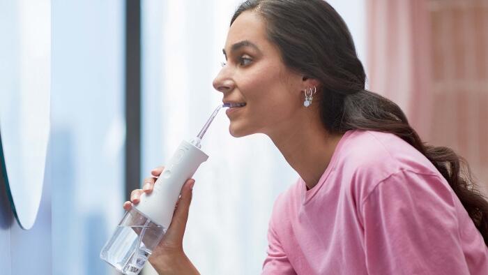 Jaki irygator do implant&oacute;w wybrać i jak o nie dbać? | Philips