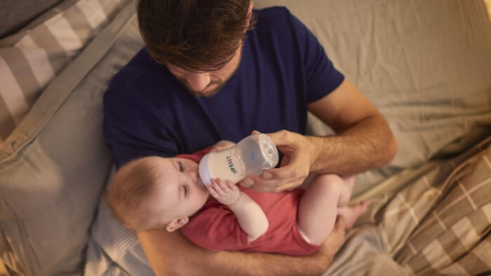 Butelka dla wcześniak&oacute;w &ndash; jaką wybrać i czy musi być specjalna?