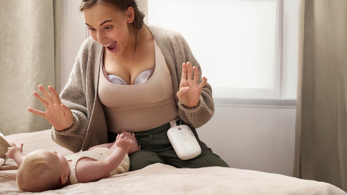 Laktator samonośny &mdash; odciąganie mleka bez konieczności użycia rąk