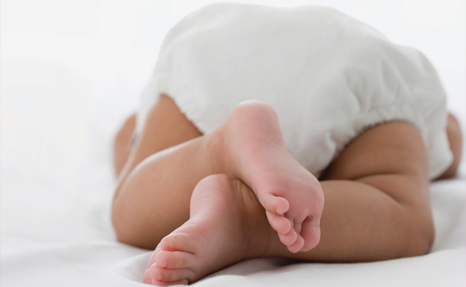 Biegunka u noworodk&oacute;w objawia się zwiększeniem częstotliwości stolc&oacute;w.