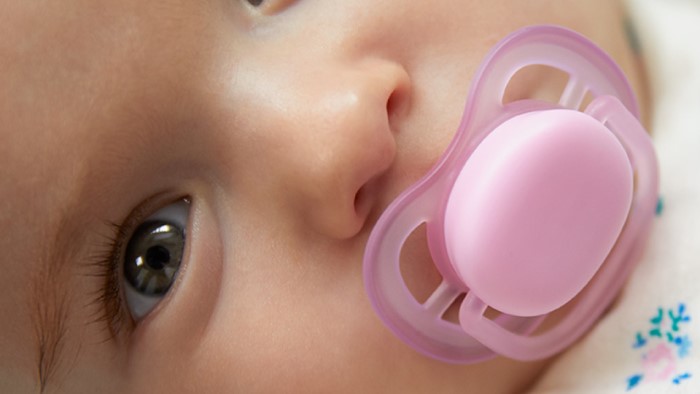 Czym jest smoczek fizjologiczny?