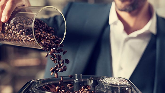 Wyb&oacute;r ekspresu do kawy z młynkiem