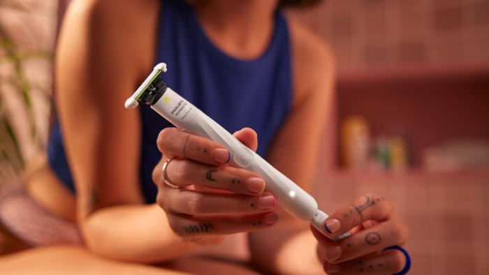 Philips OneBlade Intimate vs maszynki manualne