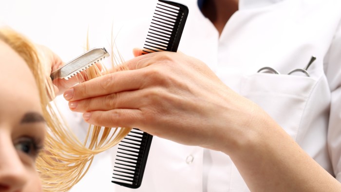 Podcinanie końc&oacute;wek włos&oacute;w - co daje i jak często wykonywać?