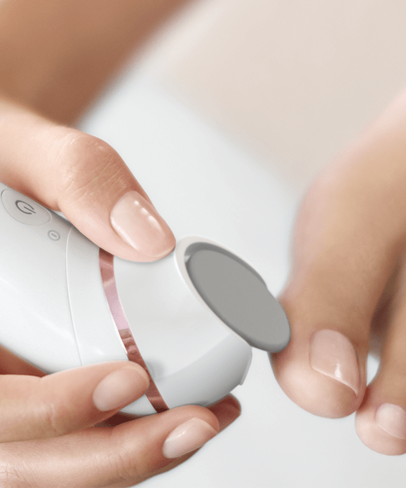 Pilnik Elektryczny - nasadka zmieniająca depilator w elektryczny pilnik do st&oacute;p, pięt i sk&oacute;rek