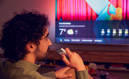 Funkcja sterowania głosowego telewizorem Smart TV mobile